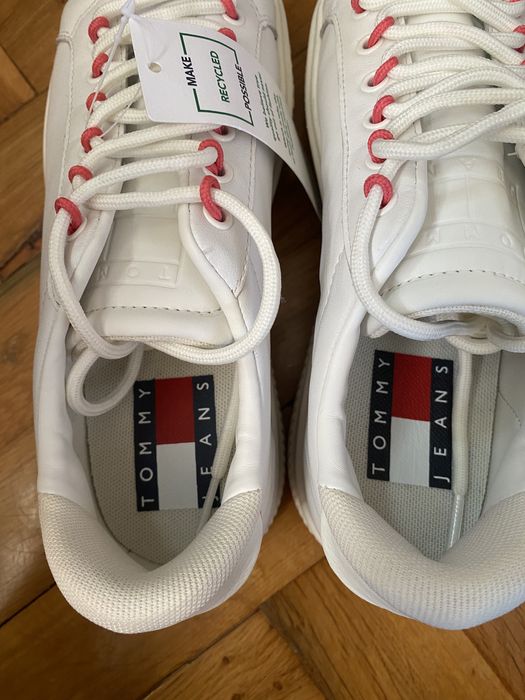 Дамски сникърси/обувки бяли Tommy Hilfiger