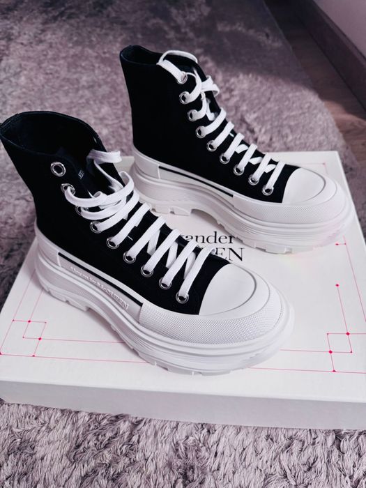 Vand tenisi autentici Alexander Mcqueen noi full box,marimea 37.5