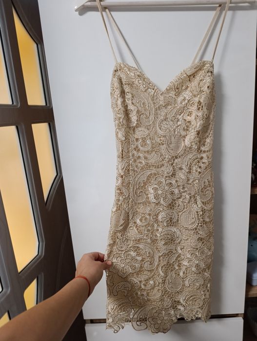 Перфектни официални рокли за повод