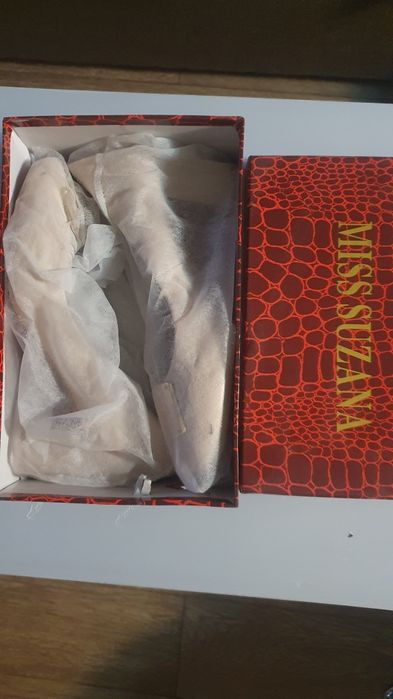 Новые Женские туфли вечерние, кожа