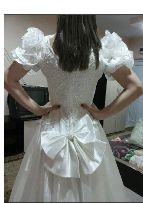 Булчинска рокля miss kelly paris