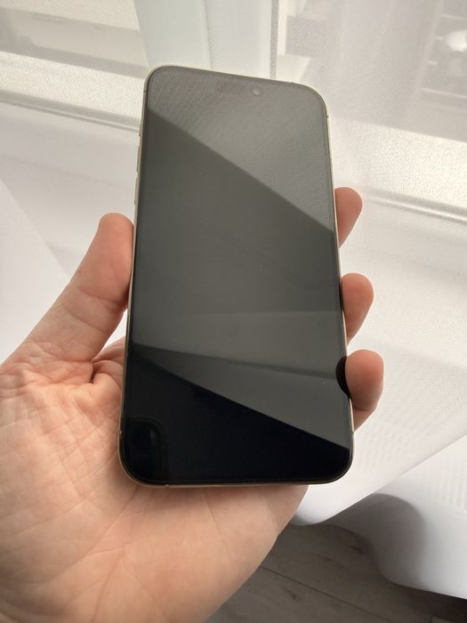 Vand iphone 14 pro max Gold 256 gb Neverlocked