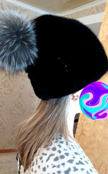 Продам шапку норковую женскую  новую модную стильную теплую с пампоном