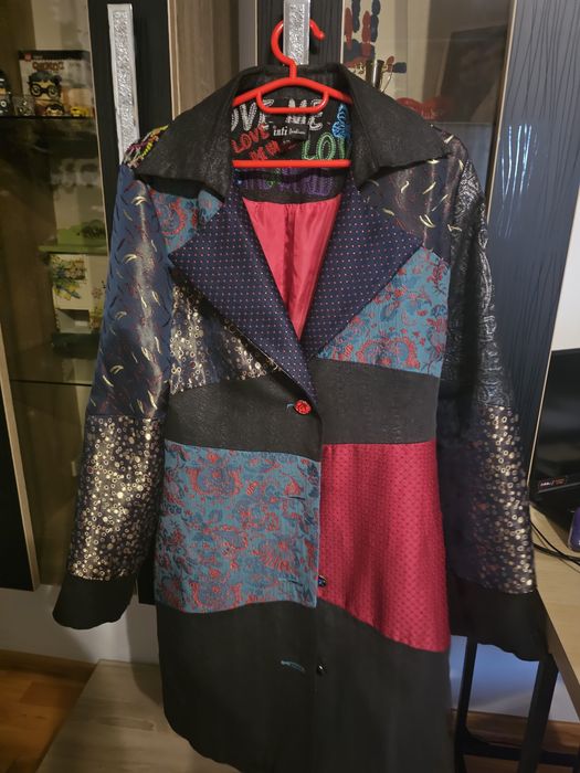Palton stil Desigual