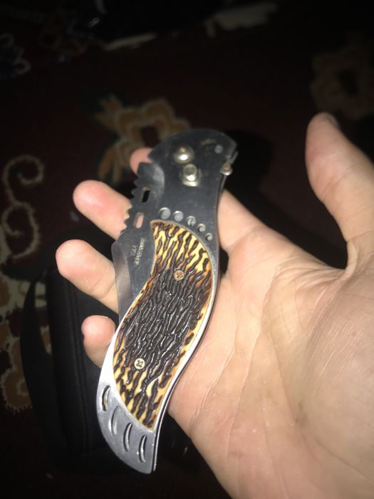 Pichoq sotiladi oladiganlar yossin