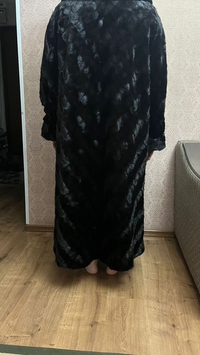 Продам норковую шубу