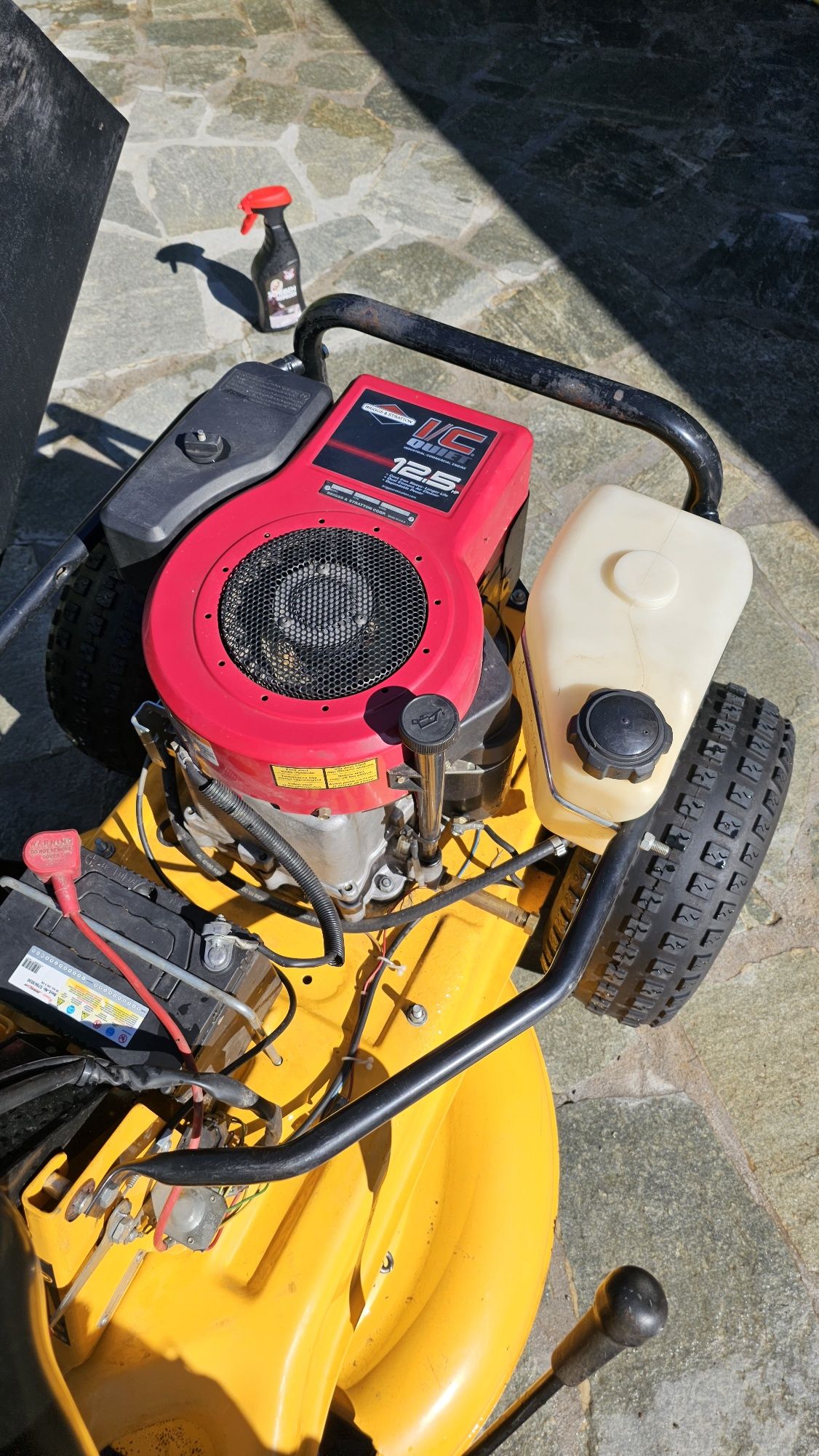Tractoras gazon Stiga 12.5 CP Briggs & Stratton