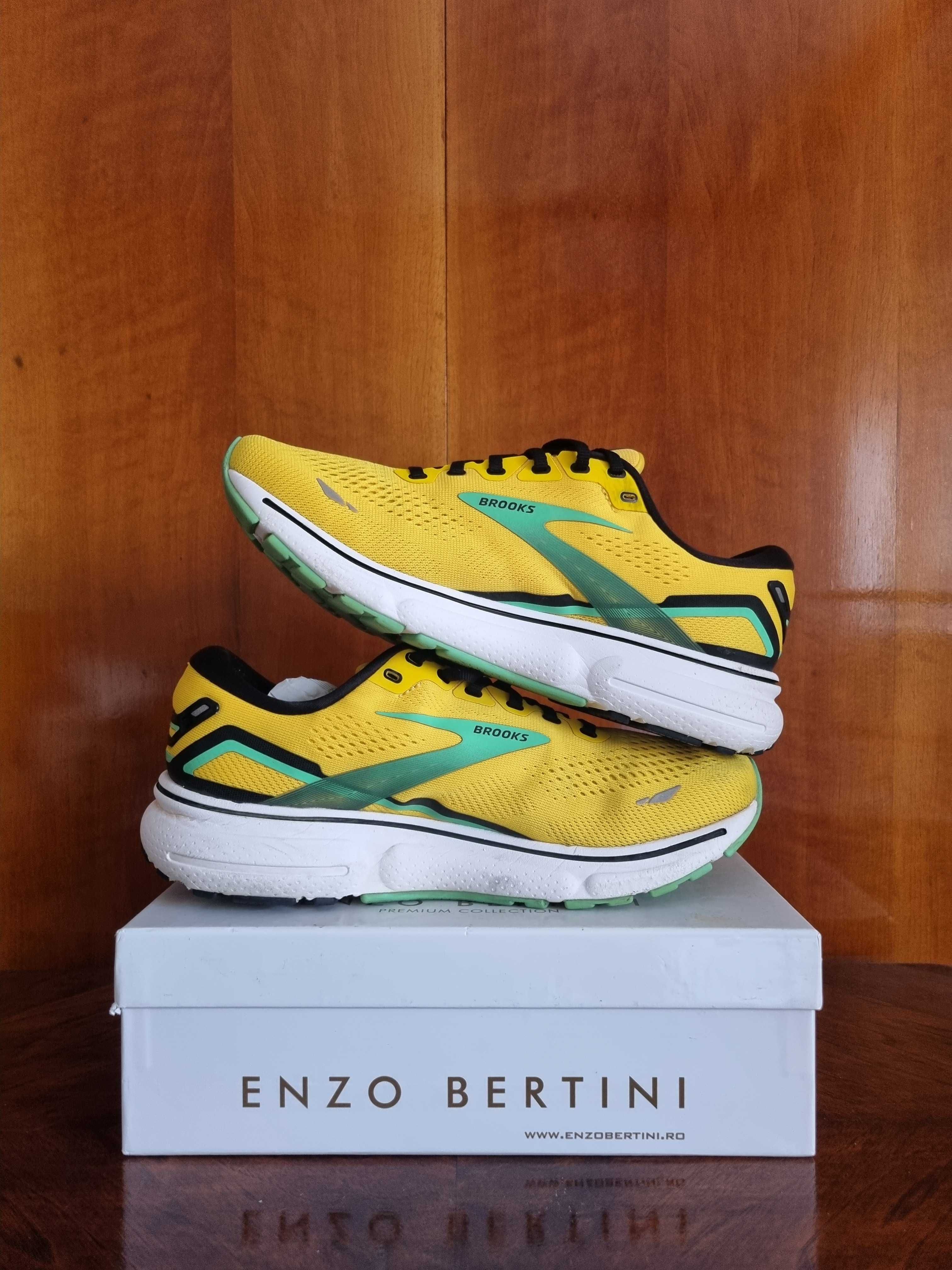 Adidasi Brooks (de sala,alergat, nu hoka,adidas,nike,mitzuno,asics)