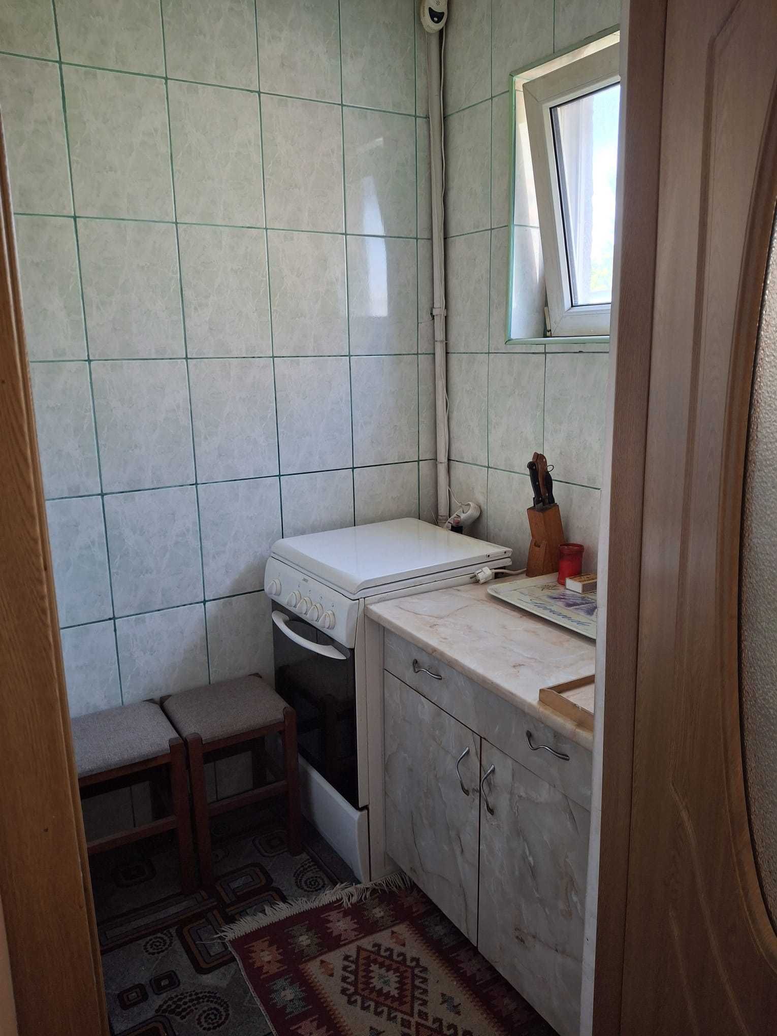 Vand Garsoniera - Zona Salaj ,sector 5, et 4/10, mobilata, Proprietar