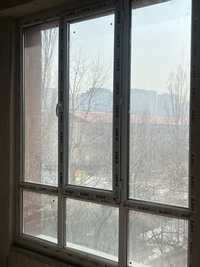 Металлопластиковые окна белые, наружний-антроцит 1,46*2,20-2шт.