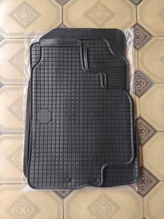 Полики Lexus RX 350. Новые.