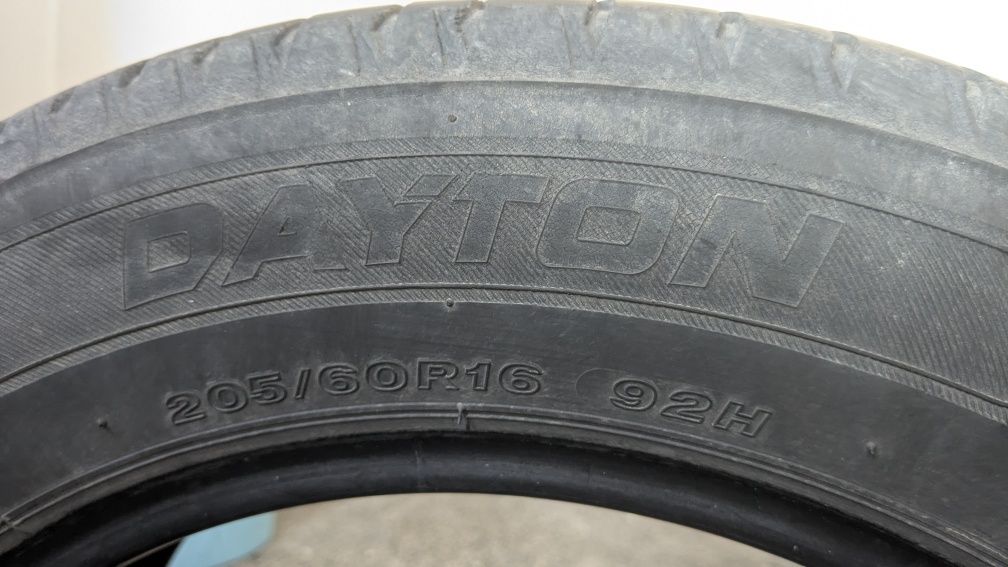 Летни гуми Dayton 205/60/16 92H