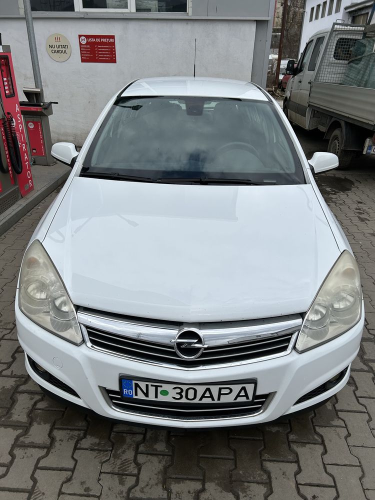 Opel Astra H 2007 1.6 116 CP