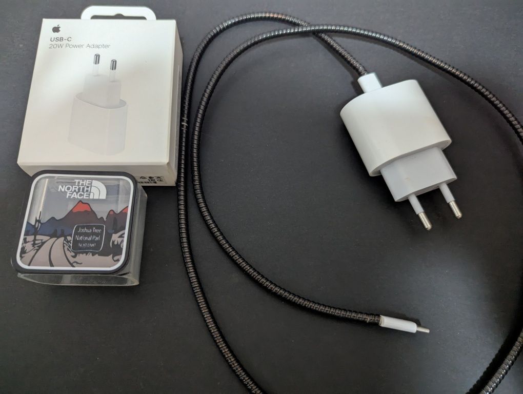 Адаптер Apple USB‑C 20W