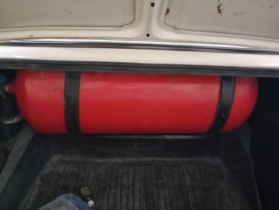 Сотилади ваз 2106