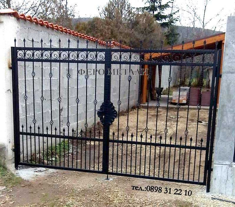 Врати от ковано желязо