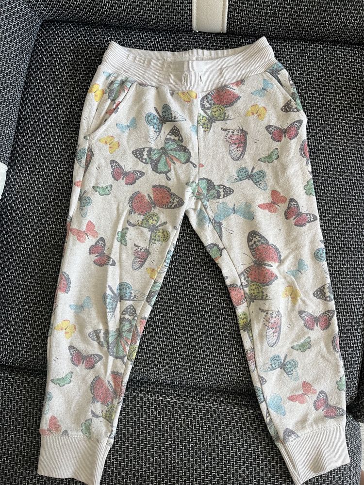 Анцуг Zara