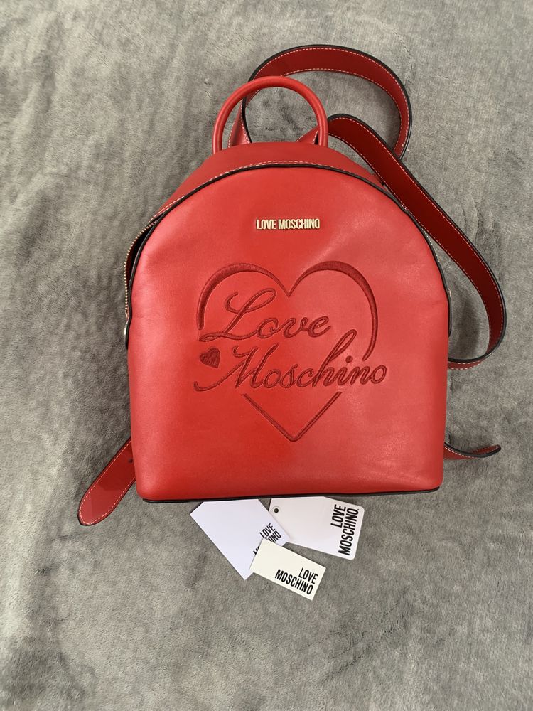 Раница love moschino