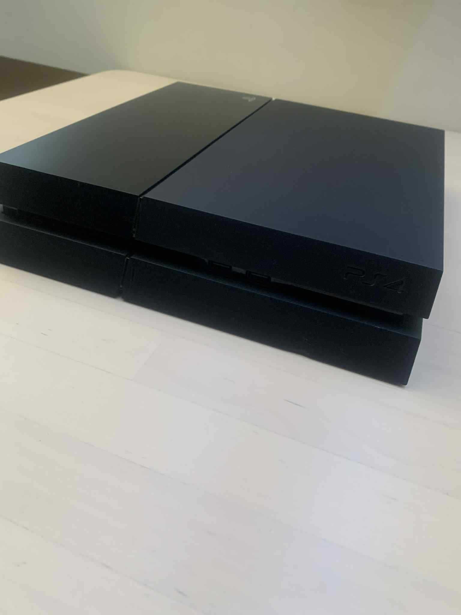 PlayStation 4 PS4