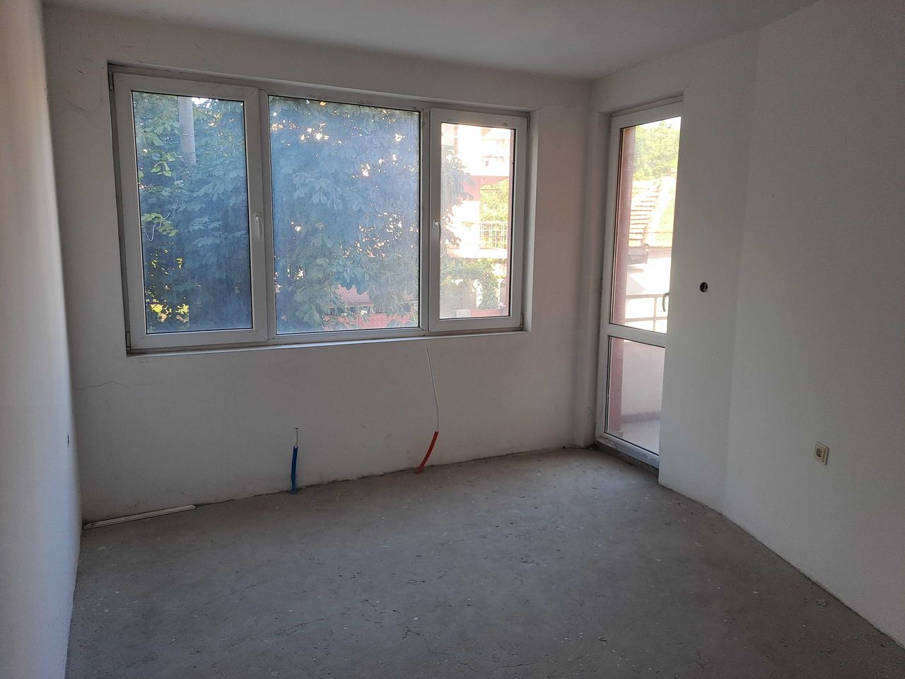 Продава се Тристаен апартамент в Плевен, Широк център - 90 кв.м за 1334 €/кв.м - Снимка #7