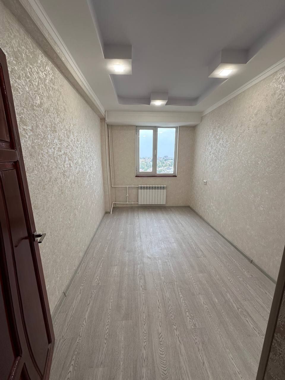 Продаю квартиру Яшнабадский р-он Куйлюк Центр 3-ком 7-этаж 12-этажном