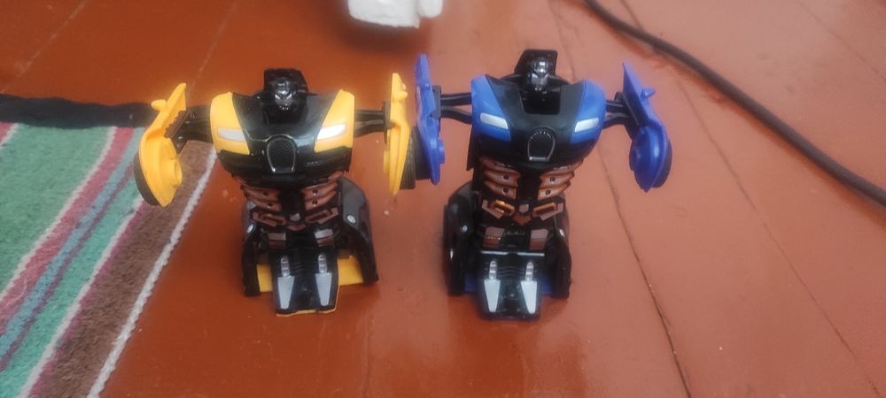 Игрушки трансформеры