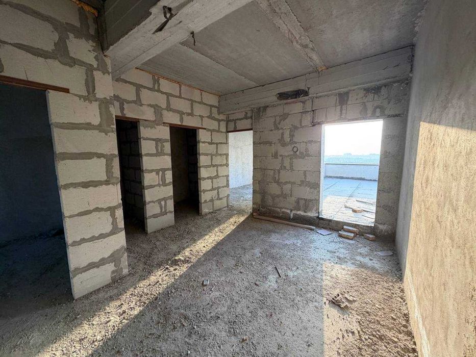 Продаётся 2х комн квартира на 8 этаже Ор-р  Теракзор