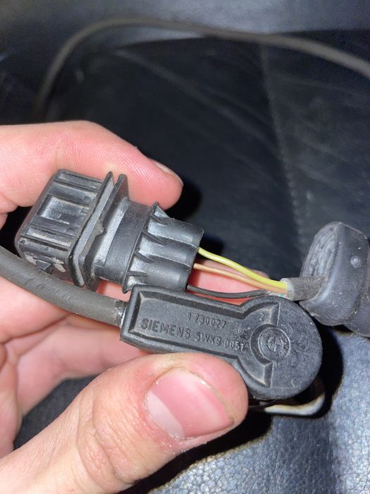 Датчик коленвала бмв  м50 m50 Siemens bmw e34 e36