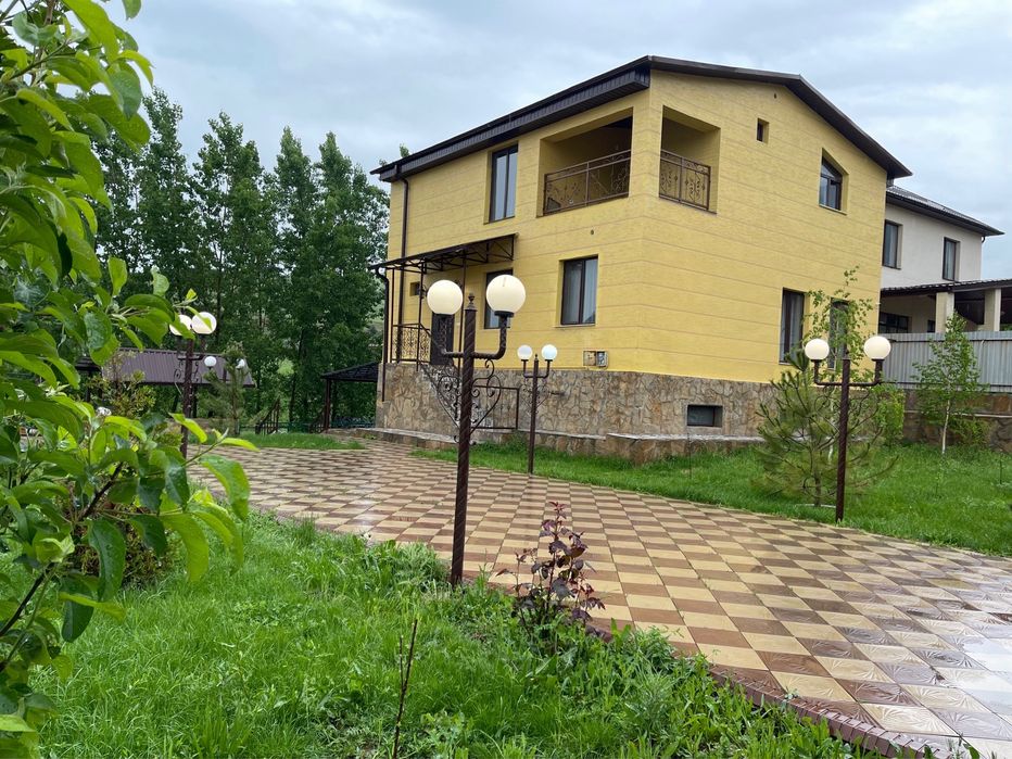 Бургулюк, Сдается суточно Аренда Коттеджа