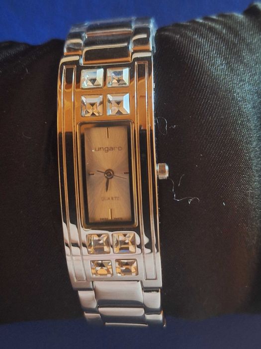 ceas dama Ungaro, baterie, sigilat, , decorat cu cristale,51x22mm