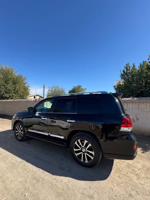 Land cruiser 200