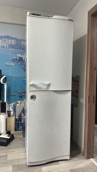 Продам холодильник б/у