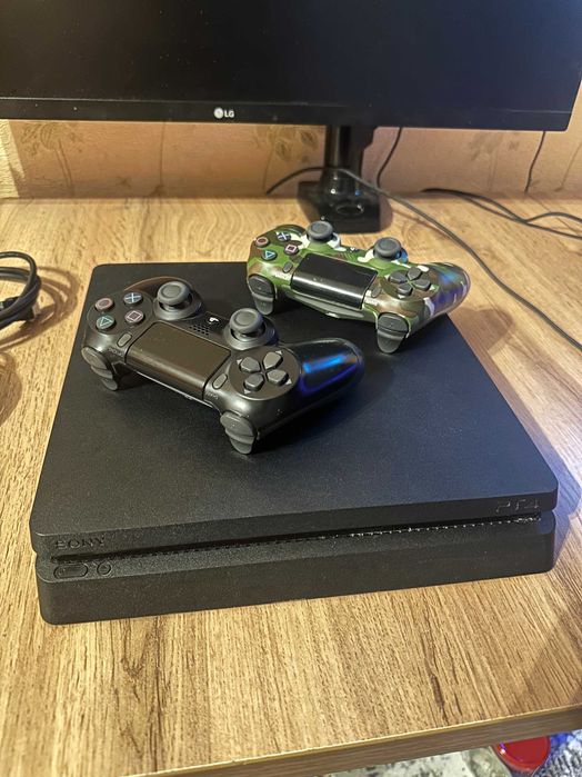 PS4 Slim 1tb + 2 геймпада