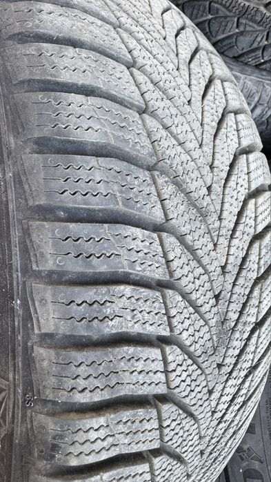 Зимни гуми 225/45/17 комплект