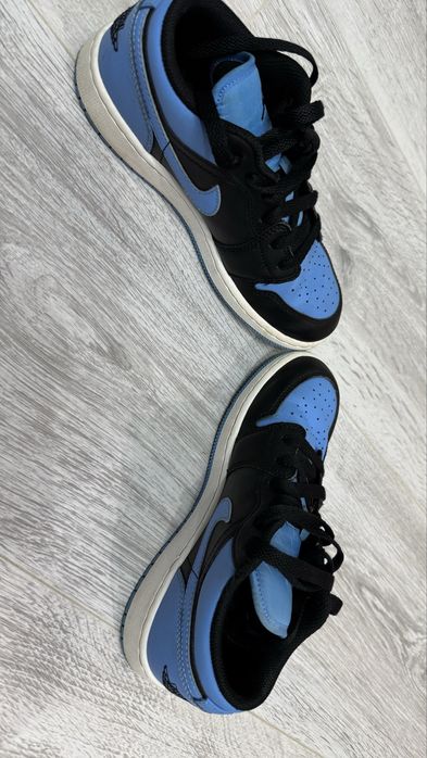 Adidasi Air Jordan 1 Low marimea 36.5 baieti albastru