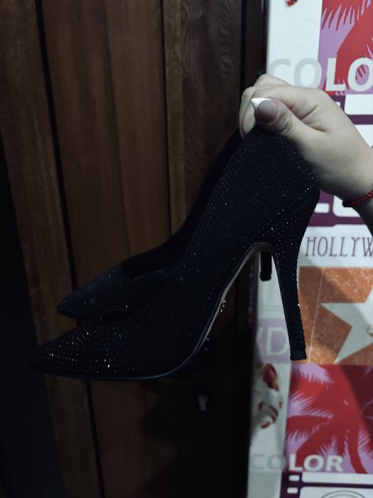 Обувки и кожени дрехи