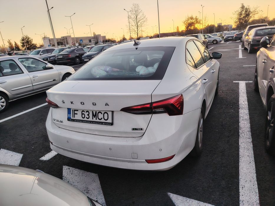 SKODA Octavia hibrid 1.0