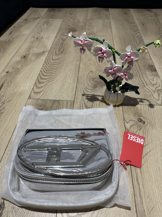 Geanta Diesel 1DR Argintie/Neagra/Alba