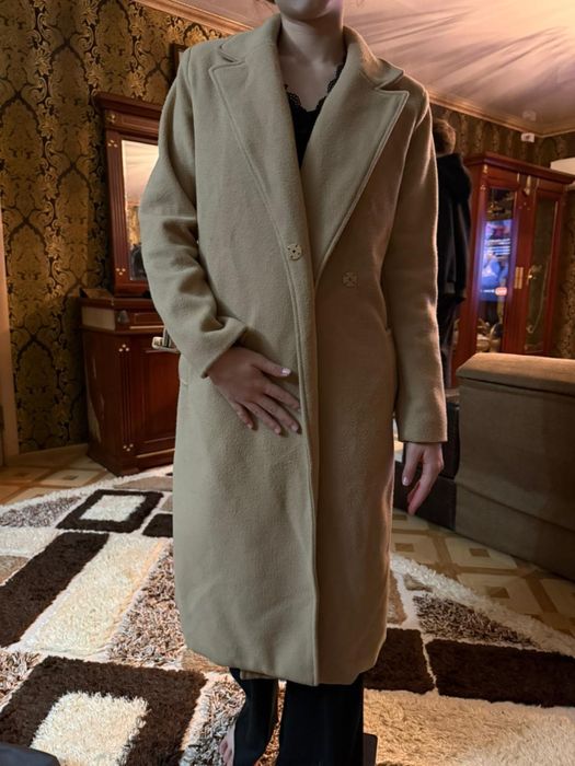 Бежевое пальто кашемир