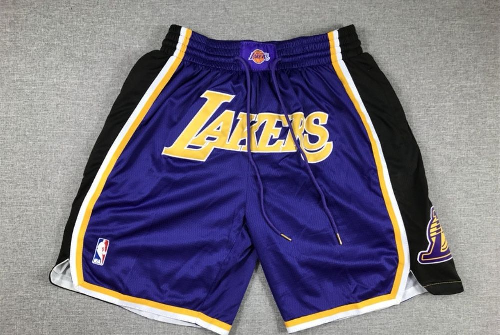 Pantaloni scurți retro NBA