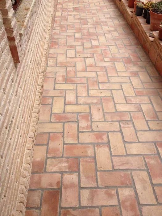 плитка ва ғишт ишлаб чиқариш ускуналари