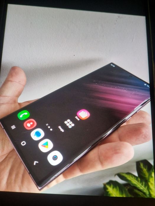 Samsung S22 Ultra.  128Gb 8Gb dualsim
