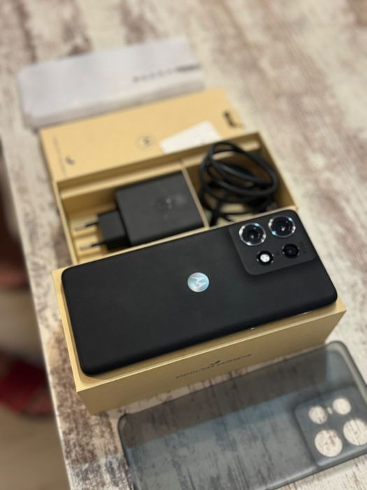 Motorola edge 50 pro