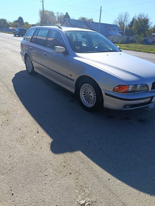 Vând BMW e39 motor 2.0 TDI