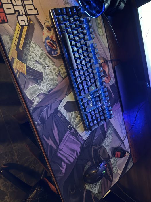 Игровой компьютер комплект кресло стол билан