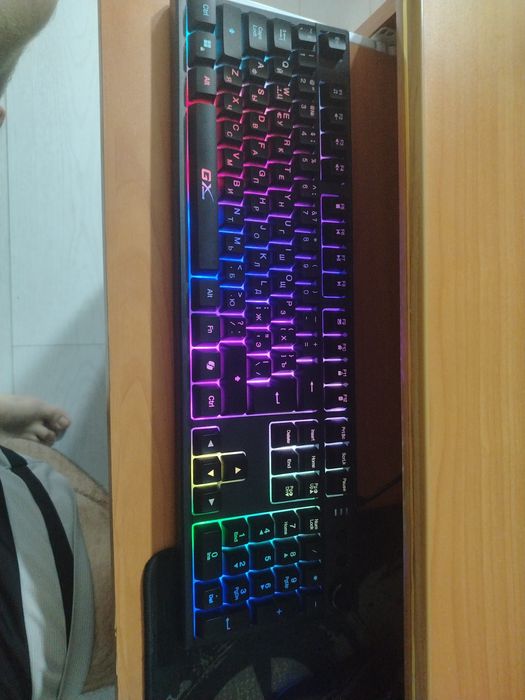 Продам новую игровую клавиатуру