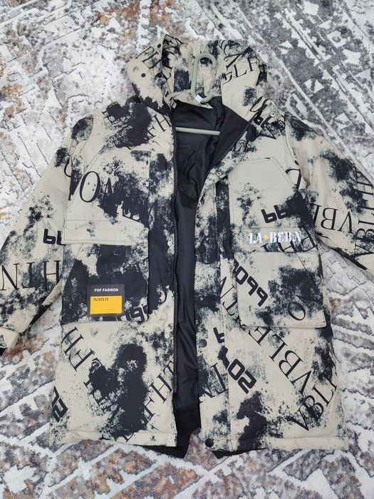 Продам куртку для подростка.