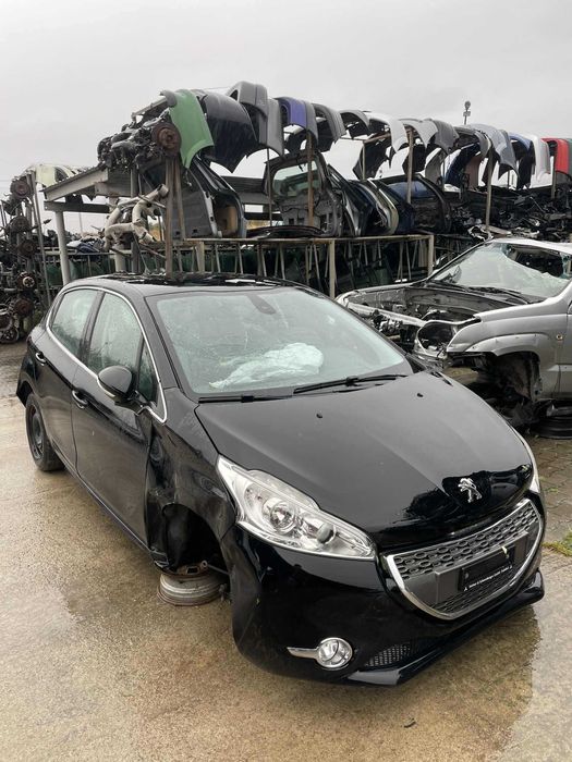 Пежо 208 1.6 VTi 2013г.