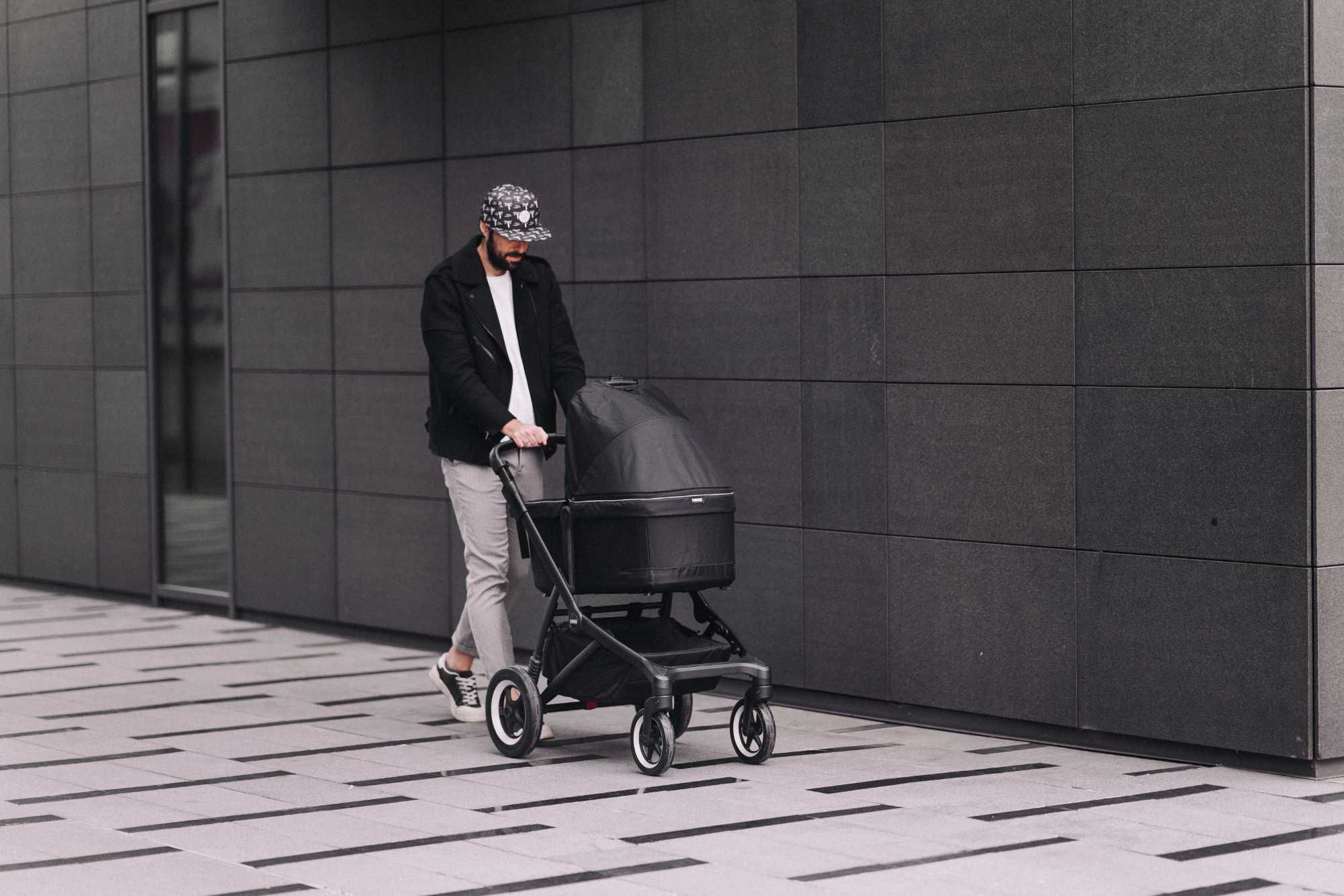 Бебешка количка Thule Sleek + аксесоари Thule