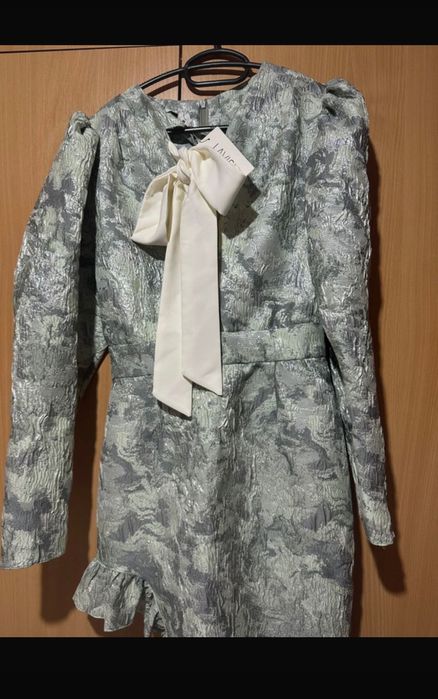 Vând rochie Lavinsh nouă, mărimea 36!